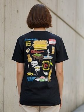 🫶🏻 FRIENDS Graphic T-Shirt